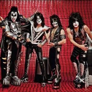 Meet your Posher, Leslie